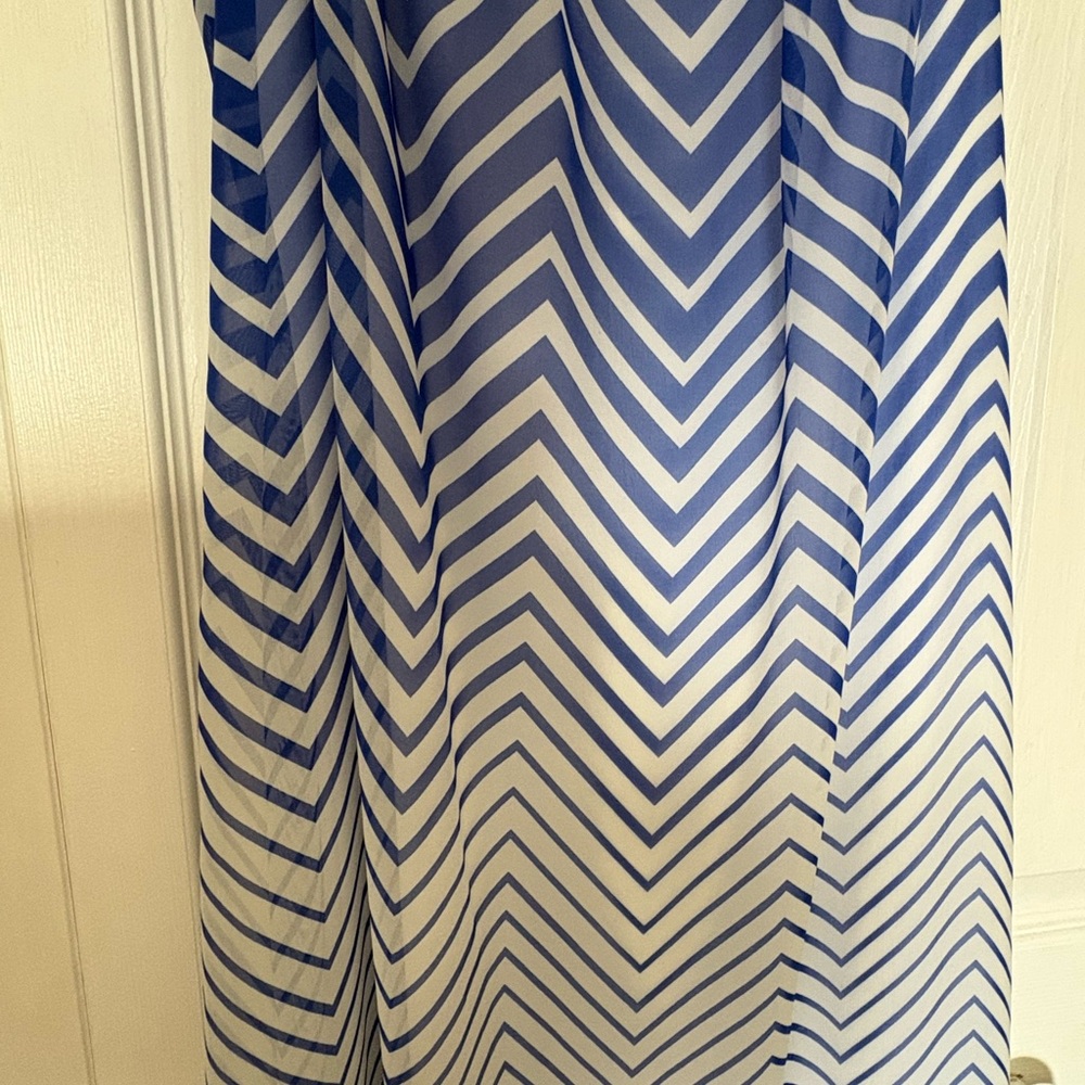 Robbie Bee Blue and White Chevron Maxi Dress - Picture 3 of 4